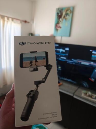 DJI Osmo Mobile 7P Gimbal Stabilizer for iPhone. Android. Native Tracking. Lighting. 3-Axis Phone Gimbal. Quick Launch. One-Tap Edit. Built-in Extension Rod & Tripod. 10hrs Use. Phone Charging photo review