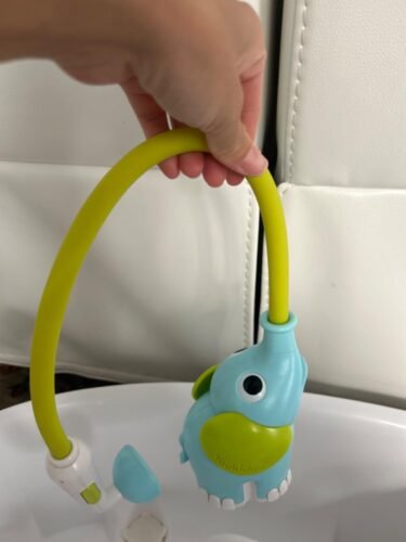 Yookidoo Baby Bath Shower Head - Elephant Bath Toy and Trunk Spout Rinser - for Newborn Babies in Tub Or Sink (Pink) photo review