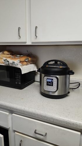 Instant Pot Duo 7-in-1 Mini Electric Pressure Cooker. Slow Rice Cooker. Steamer. Sauté. Yogurt Maker. Warmer & Sterilizer. Includes Free App with over 1900 Recipes. Stainless Steel. 3 Quart photo review