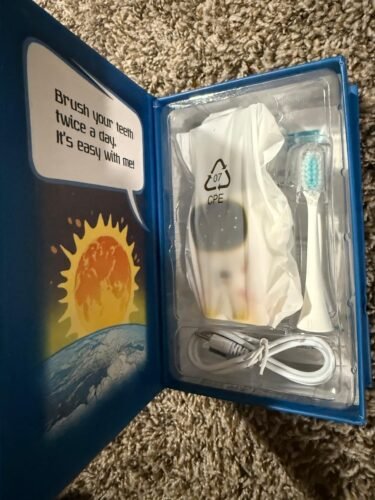 Sensory 360 Round U-Shaped Astronaut Design Mouthguard Electric Toothbrush for Kids Ages 2-7 - Automatic Memory Function - 5 Modes Toothbrush with Multiple Heads – Kids Travel Essentials (White) photo review