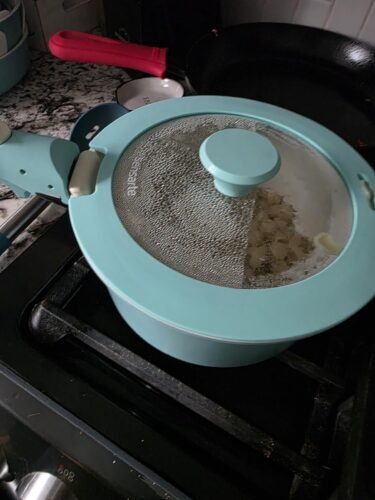 SENSARTE 17 Piece Pots and Pans Set. Nonstick Detachable Handle Cookware Set. Induction Kitchen Cookware Set with Removable Handle. Healthy Non Stick for RV. Dishwasher ＆ Oven Safe. PFOA Free (White) photo review