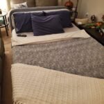 Intex 64447ED Dura-Beam Deluxe Ultra Plush Air Mattress with Headboard: Fiber-Tech – Queen Size – Built-in Electric Pump – 18in Bed Height – 600lb Weight Capacity photo review