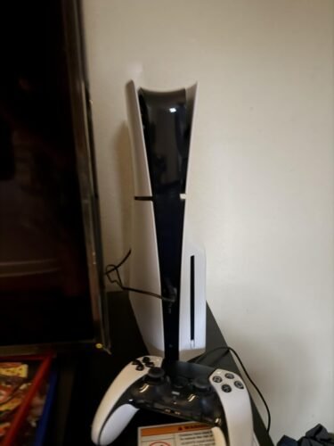 PlayStation®5 Digital Edition (slim) photo review