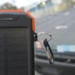 BLAVOR Solar Power Bank 10.000mAh. Portable Wireless Charger. 20W Fast Charging External Battery Pack with USB C for Cell Phones. Solar Panel Charging with Dual Flashlight for Camping photo review