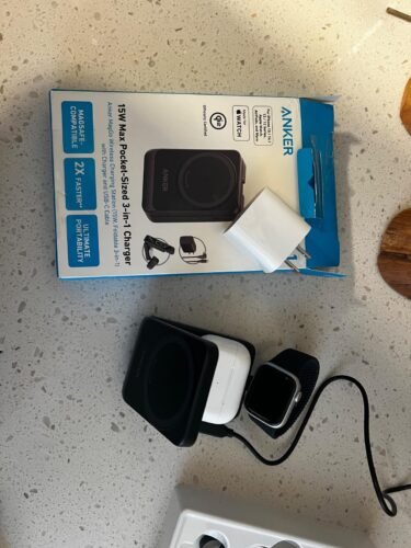 Anker MagGo 3 in 1 iPhone 17 Charging Station. MagSafe-Compatible Wireless Charger Stand. Qi2 Certified 15W Foldable Charger for iPhone 17/16/15/14/13/12. AirPods. Apple Watch Ultra(Adapter Included) photo review
