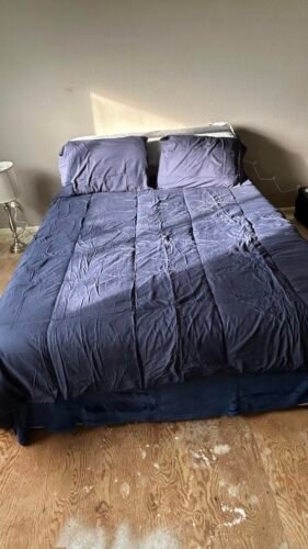 Intex 64447ED Dura-Beam Deluxe Ultra Plush Air Mattress with Headboard: Fiber-Tech – Queen Size – Built-in Electric Pump – 18in Bed Height – 600lb Weight Capacity photo review