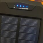 BLAVOR Solar Power Bank 10.000mAh. Portable Wireless Charger. 20W Fast Charging External Battery Pack with USB C for Cell Phones. Solar Panel Charging with Dual Flashlight for Camping photo review