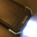 BLAVOR Solar Power Bank 10.000mAh. Portable Wireless Charger. 20W Fast Charging External Battery Pack with USB C for Cell Phones. Solar Panel Charging with Dual Flashlight for Camping photo review